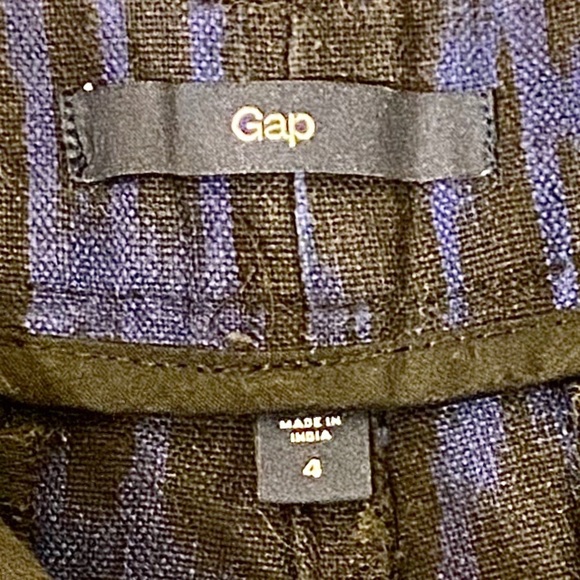 GAP Ikat Mid-Rise Canvas Shorts - Picture 3 of 5